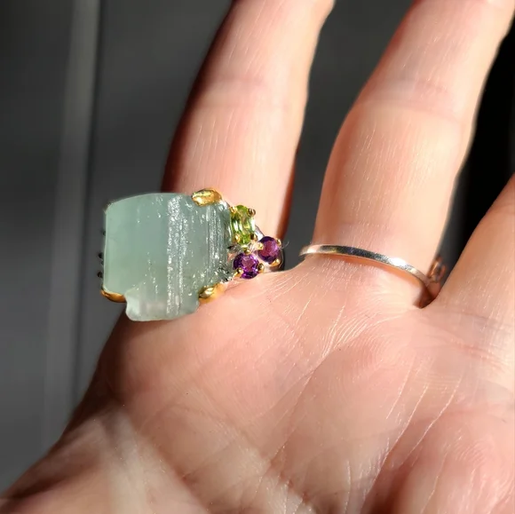 HUGE 30k Aquamarine RAW uncut w/Peridot & Amethyst Sterling &gold ring sz9 - Picture 4 of 9